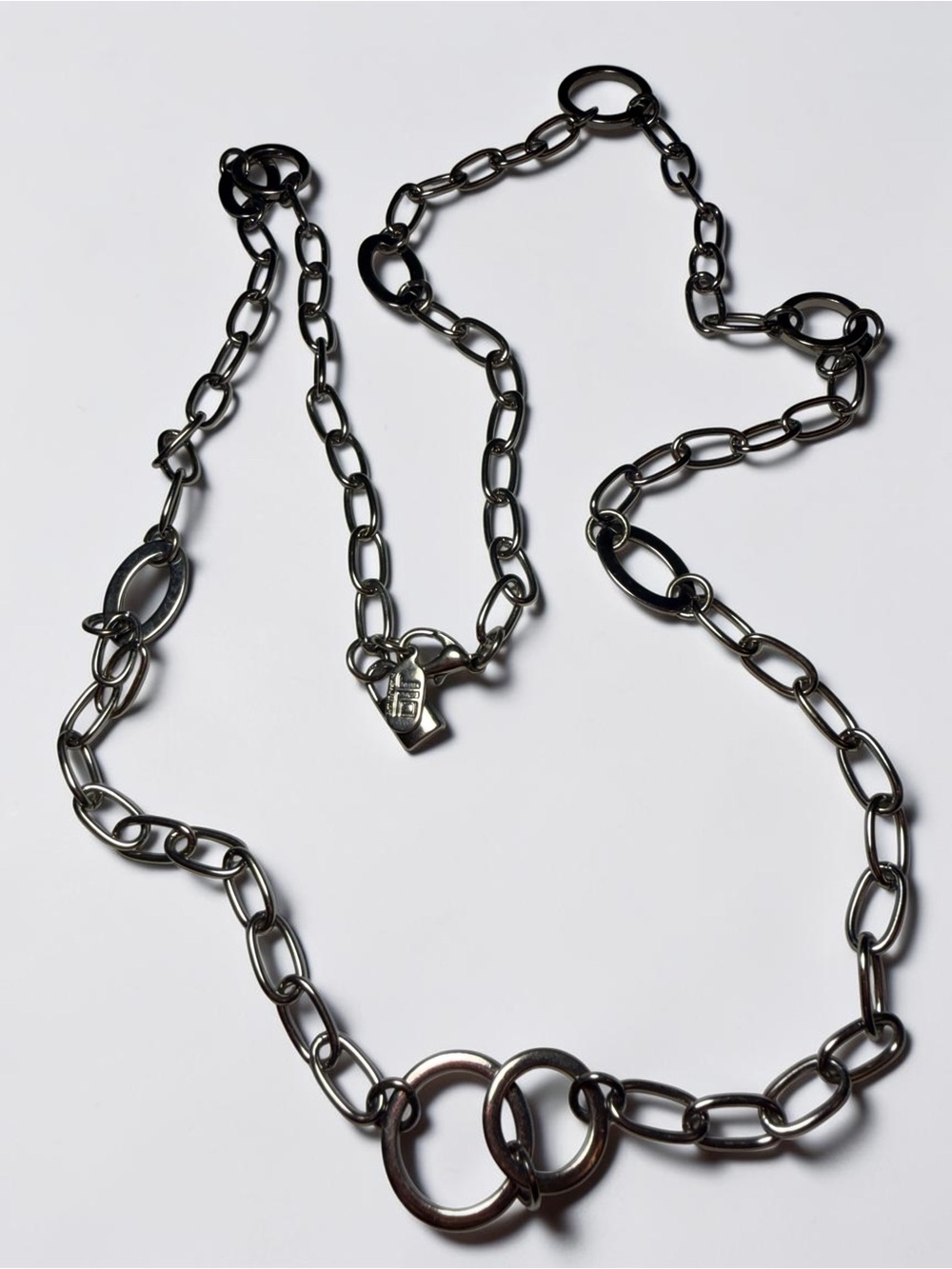 Classic Interlinked Circle Chain Necklace in Gunmetal